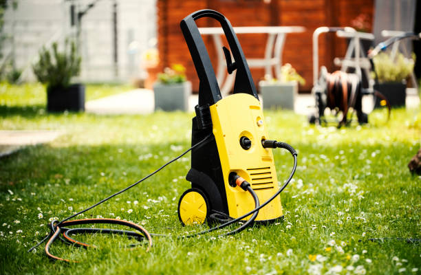 Best Driveway Pressure Washing  in Bainbridge, GA